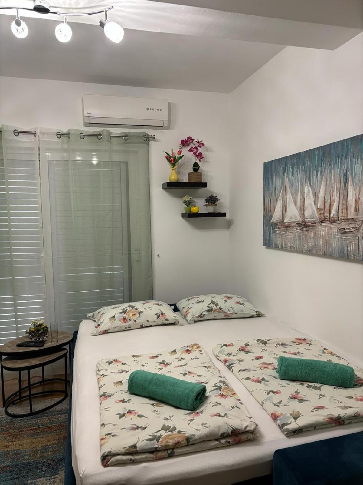 Apartment Eny Baška Voda Zimmer foto